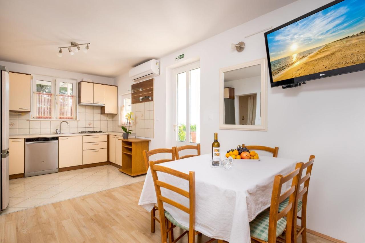 Apartment Katica *